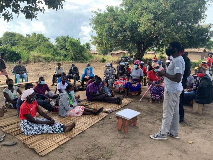 The second day of the workshop was reserved for a visit and interaction with members of the community of Chifungu, Administrative post of Megaza, district of Morrumbala, Zambezia