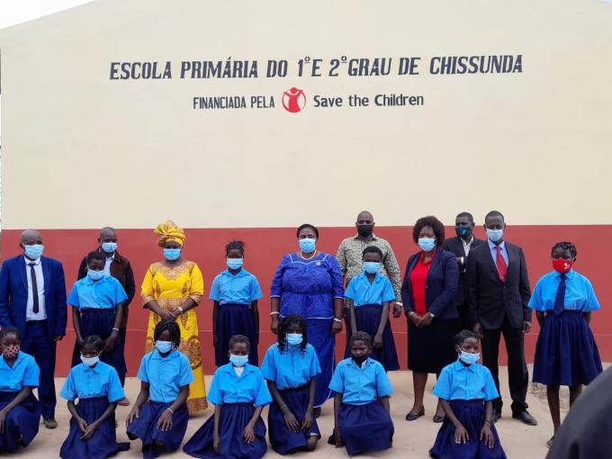 Escola Primária de Chissunda_uma das 3 construídas de raiz pela Save the Children em Manica